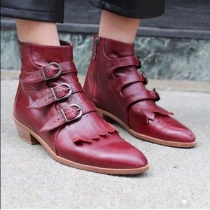 Modern Vice Jett boots in burgundy red